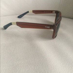 TOMS Sunglasses